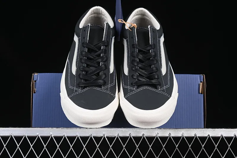 All categories Vans Vans series Vans Low Vans low top Vans Premium Old Skool 36 Vans official high-end full leather retro sneakers VN000D57BLK
